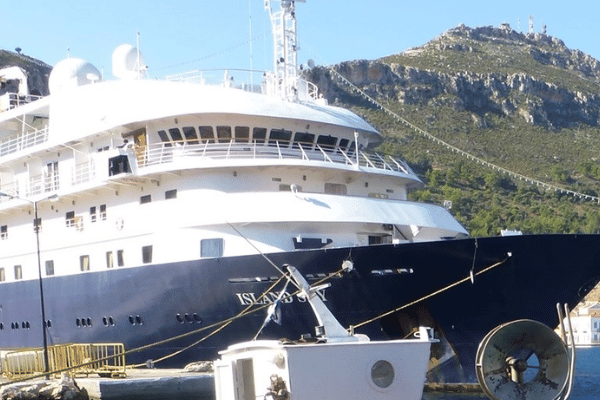 Flying Colours Travel